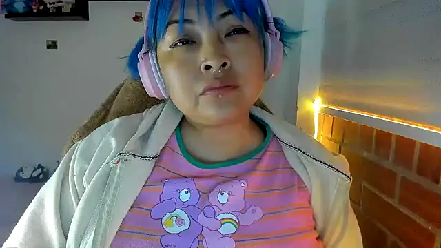 Snapshot of Shaddycute_ chatting on December 4, 2025, 1:48 am Shaddycute online show from December 4, 2025, 1:48 am