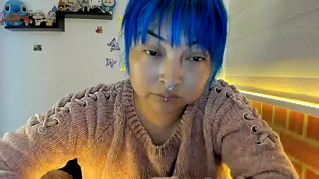 Snapshot of Shaddycute_ chatting on November 12, 2025, 4:33 pm Shaddycute online show from November 12, 2025, 4:33 pm