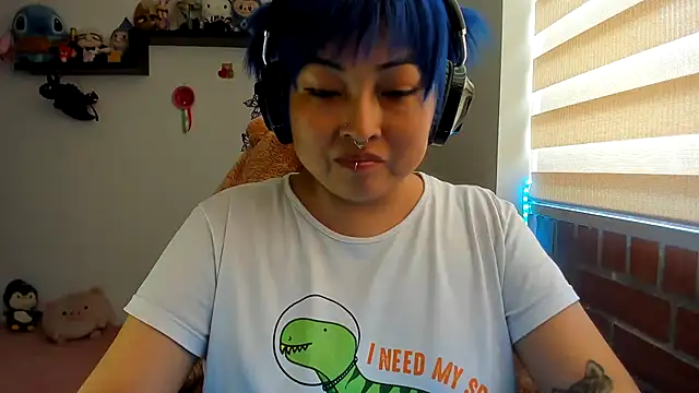 Snapshot of Shaddycute_ chatting on October 19, 2025, 6:10 pm Shaddycute online show from October 19, 2025, 6:10 pm