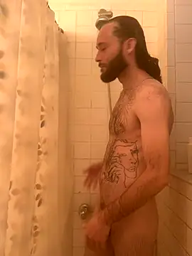 Snapshot of J3sus721 chatting on October 24, 2025, 9:47 pm J3sus721 online show from October 24, 2025, 9:47 pm