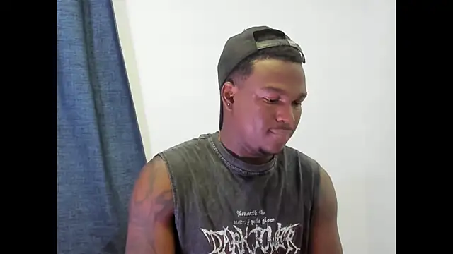 Snapshot of Troykhalil chatting on February 25, 2026, 1:39 am Troykhalil online show from February 25, 2026, 1:39 am