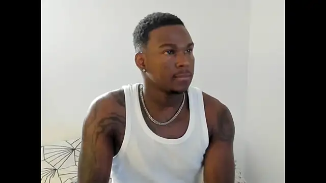 Snapshot of Troykhalil chatting on February 6, 2026, 8:38 pm Troykhalil online show from February 6, 2026, 8:38 pm