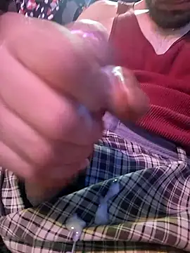 Snapshot of gettinit2wice chatting on November 14, 2025, 12:14 am gettinit2wice online show from November 14, 2025, 12:14 am