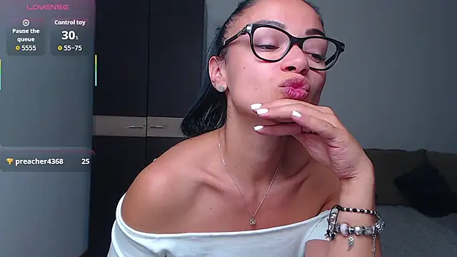 Snapshot of BabySerene chatting on July 25, 2026, 4:42 am BabySerene online show from July 25, 2026, 4:42 am