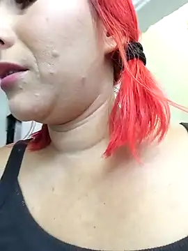 florecita9 online show from March 11, 2026, 5:40 pm