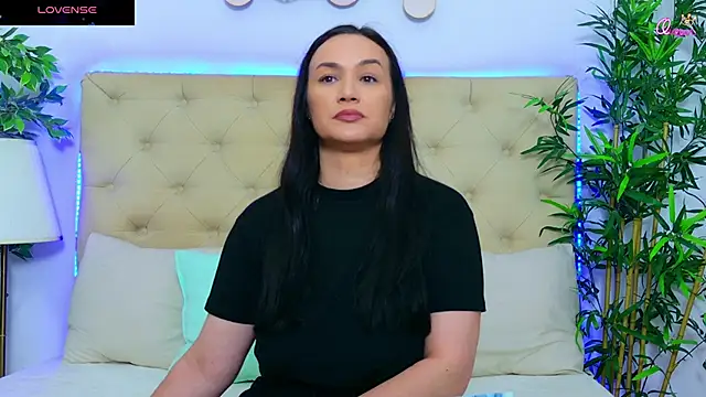 DaliyaArabian online show from May 21, 2026, 12:02 pm