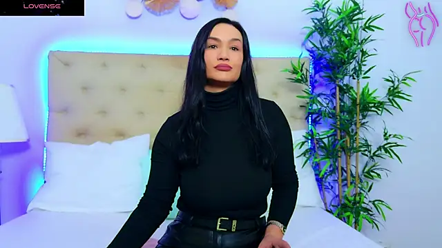 Snapshot of DaliyaArabian chatting on November 10, 2025, 1:05 pm DaliyaArabian online show from November 10, 2025, 1:05 pm