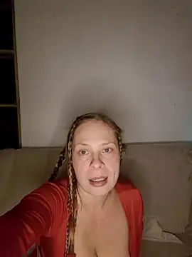 Snapshot of katiestevens chatting on October 28, 2025, 9:14 pm katiestevens online show from October 28, 2025, 9:14 pm