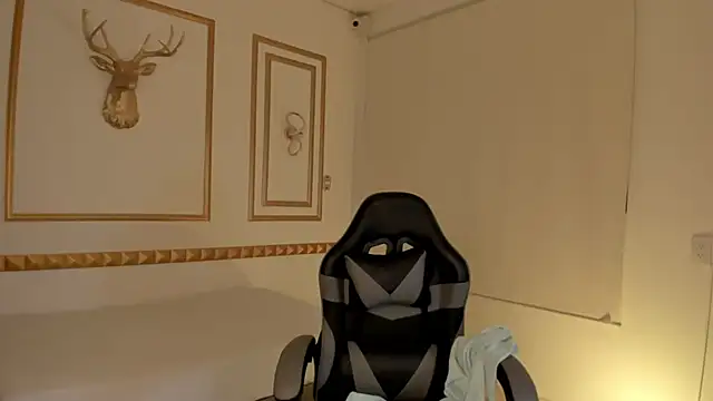 Snapshot of caro03x chatting on November 1, 2025, 2:29 am caro03x online show from November 1, 2025, 2:29 am