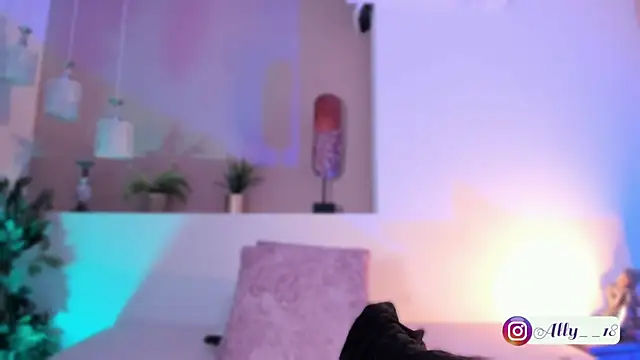 Snapshot of Ally_addams chatting on November 13, 2025, 3:43 am Ally addams online show from November 13, 2025, 3:43 am