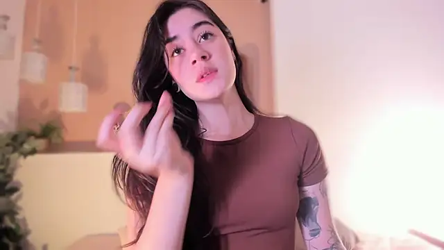 Snapshot of Ally_addams chatting on December 5, 2025, 4:00 am Ally addams online show from December 5, 2025, 4:00 am