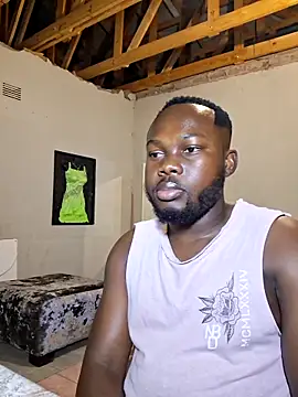 Snapshot of LaughRiotX chatting on October 31, 2025, 6:59 pm LaughRiotX online show from October 31, 2025, 6:59 pm