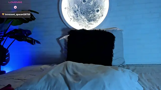 Elise Diamond online show from March 1, 2025, 5:27 pm