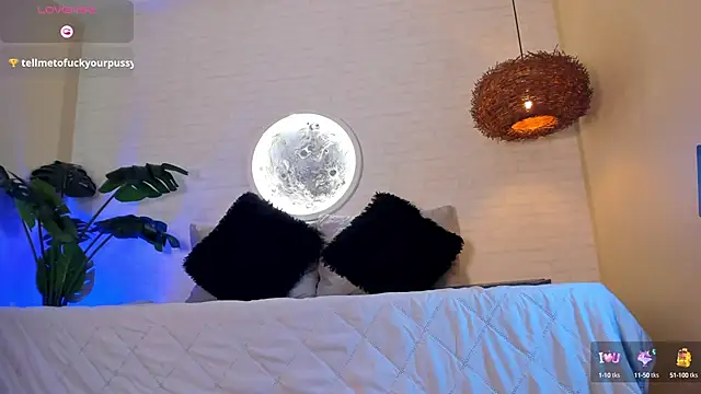 Elise Diamond online show from March 16, 2025, 2:44 pm