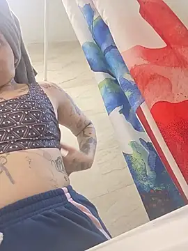SexyKittyLA90 online show from July 31, 2026, 1:16 am