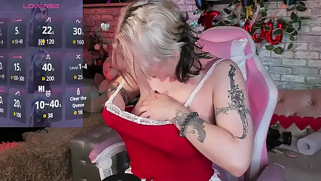 Snapshot of Alex_Howell chatting on February 13, 2025, 8:45 pm Alex Howell online show from February 13, 2025, 8:45 pm