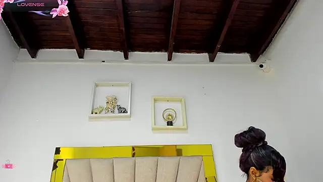 vahiolet fuentes online show from March 19, 2026, 3:06 am