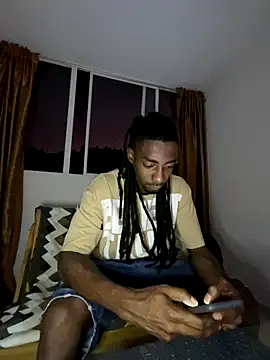 Snapshot of Malkon_Big chatting on December 13, 2025, 8:59 pm Malkon Big online show from December 13, 2025, 8:59 pm