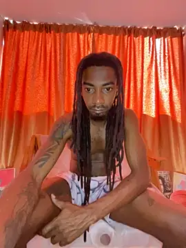 Snapshot of Malkon_Big chatting on February 3, 2026, 8:25 pm Malkon Big online show from February 3, 2026, 8:25 pm