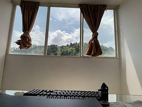 Snapshot of Malkon_Big chatting on February 14, 2026, 5:24 pm Malkon Big online show from February 14, 2026, 5:24 pm