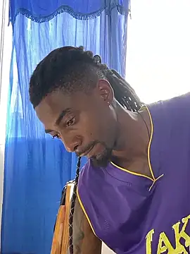 Snapshot of Malkon_Big chatting on October 31, 2025, 7:43 pm Malkon Big online show from October 31, 2025, 7:43 pm