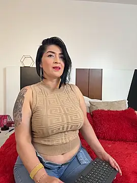 Snapshot of karenlennox1 chatting on May 21, 2026, 10:29 pm karenlennox1 online show from May 21, 2026, 10:29 pm
