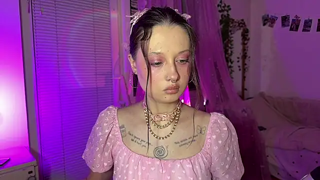 Snapshot of Jenny_darling_love chatting on May 23, 2026, 7:46 pm Jenny darling love online show from May 23, 2026, 7:46 pm