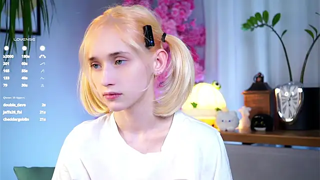 Snapshot of EdlinHargus chatting on March 20, 2025, 6:41 am EdlinHargus online show from March 20, 2025, 6:41 am