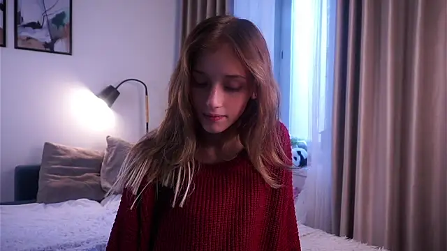 Snapshot of EdlinHargus chatting on October 22, 2025, 1:38 am EdlinHargus online show from October 22, 2025, 1:38 am