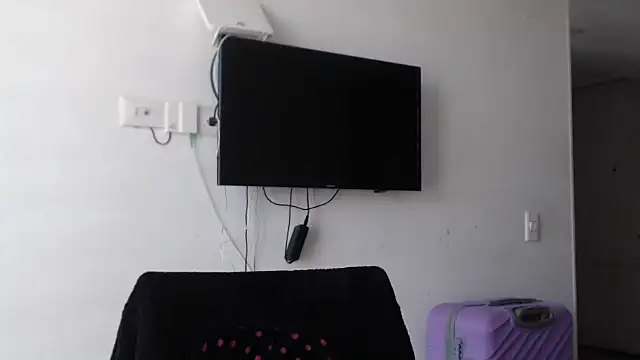 Snapshot of Jhonyblack_1 chatting on November 27, 2025, 2:50 pm Jhonyblack 1 online show from November 27, 2025, 2:50 pm