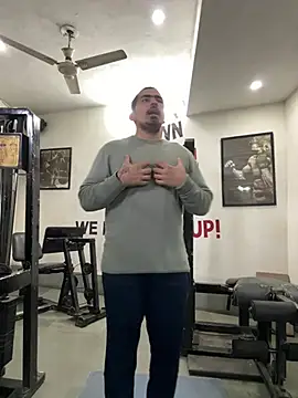 shivani0999 online show from January 14, 2026, 12:47 am