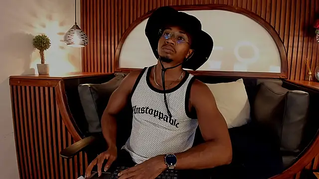 Snapshot of JamalMyst chatting on February 19, 2026, 4:20 am JamalMyst online show from February 19, 2026, 4:20 am