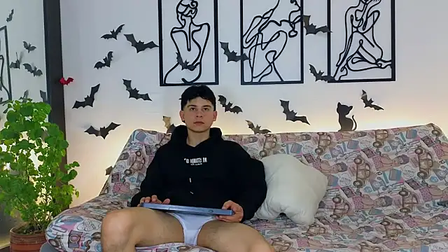 Snapshot of Nicole_and_deam13 chatting on October 7, 2025, 1:50 am Nicole and deam13 online show from October 7, 2025, 1:50 am