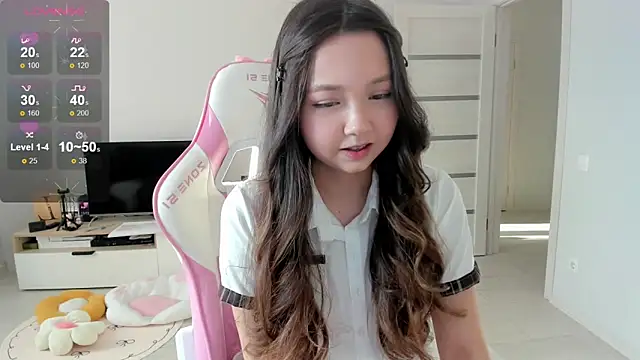 Fluffy Rose online show from June 1, 2026, 12:22 am