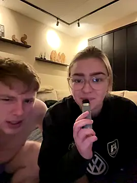 Snapshot of xX_HotCouple_Xx chatting on December 2, 2024, 9:23 pm xX HotCouple Xx online show from December 2, 2024, 9:23 pm