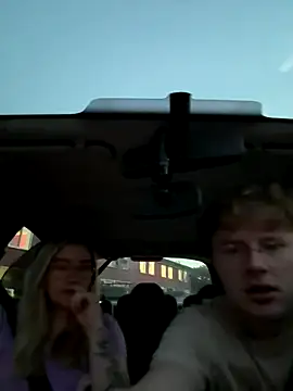 Snapshot of xX_HotCouple_Xx chatting on September 28, 2025, 5:42 pm xX HotCouple Xx online show from September 28, 2025, 5:42 pm