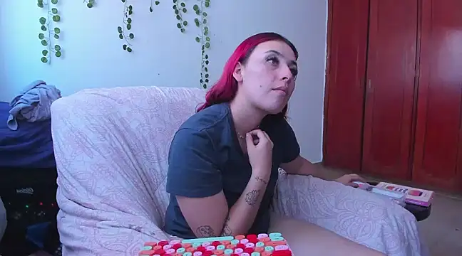 Snapshot of bonnie_moon_ chatting on January 18, 2025, 9:55 pm bonnie moon online show from January 18, 2025, 9:55 pm