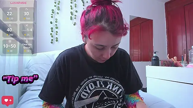 Snapshot of bonnie_moon_ chatting on September 10, 2025, 5:12 pm bonnie moon online show from September 10, 2025, 5:12 pm