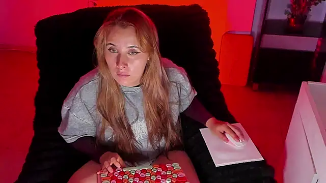 Snapshot of bonnie_moon_ chatting on November 19, 2025, 8:31 pm bonnie moon online show from November 19, 2025, 8:31 pm