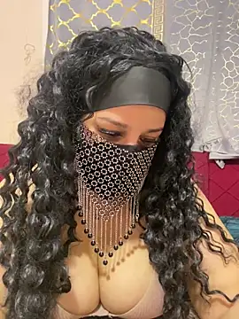 mari layali online show from November 4, 2025, 7:06 pm