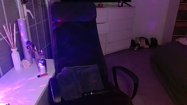 JuicyJanexo online show from February 24, 2026, 5:52 am