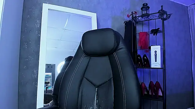 Snapshot of Tina_Tayllor chatting on October 8, 2025, 6:41 pm Tina Tayllor online show from October 8, 2025, 6:41 pm