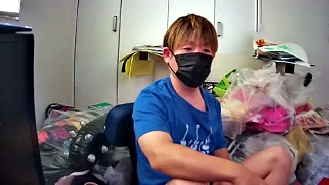 Osikokusama online show from October 15, 2025, 1:59 am