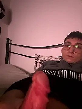 Snapshot of Pesciolone02 chatting on January 11, 2026, 1:23 am Pesciolone02 online show from January 11, 2026, 1:23 am