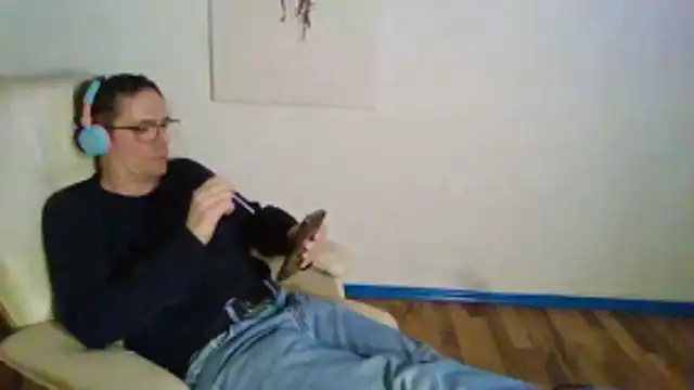 Minm666 online show from April 5, 2026, 9:10 pm