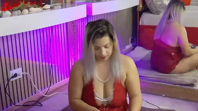 SweetMissXXX online show from December 17, 2025, 9:03 am