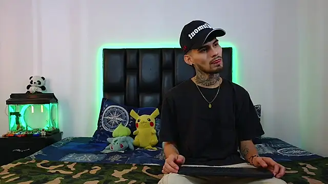 Brutal Sex Fucking online show from March 18, 2026, 8:53 pm