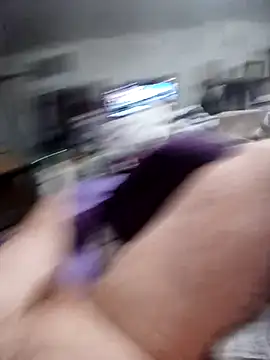 Snapshot of bigballs9 chatting on December 16, 2025, 12:09 pm bigballs9 online show from December 16, 2025, 12:09 pm