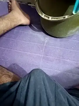 Snapshot of Naresh00766 chatting on December 18, 2025, 8:34 pm Naresh00766 online show from December 18, 2025, 8:34 pm