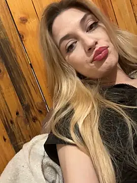 Snapshot of Lolitaxlola chatting on March 26, 2026, 8:29 pm Lolitaxlola online show from March 26, 2026, 8:29 pm